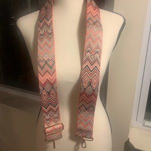Beautiful multicolored pink cross body  bag strap, never used, adjustable